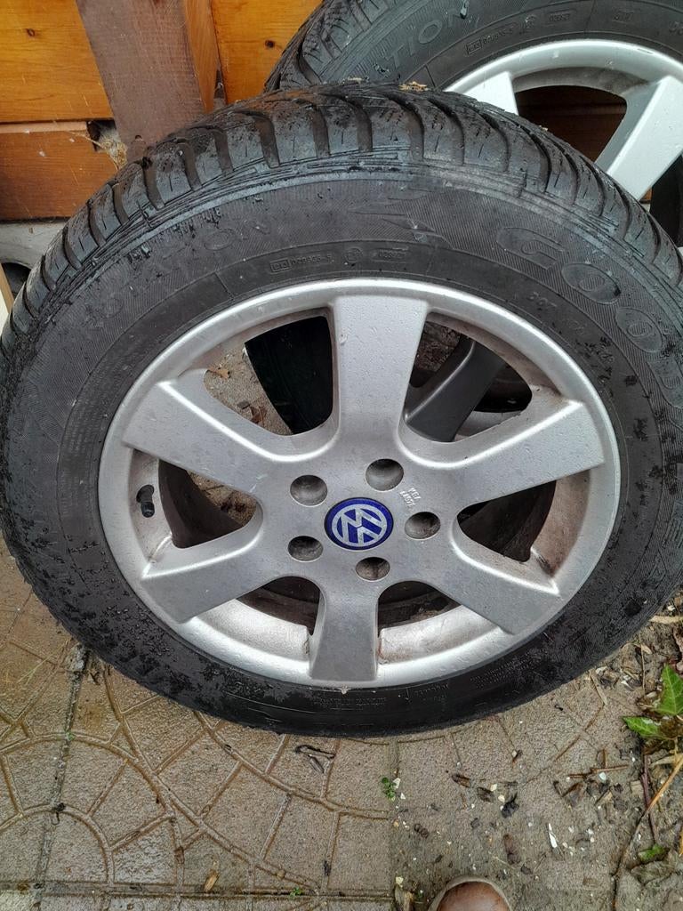 VW Velgen met Winterbanden 205/60R16, 16 inch, 205 mm, Winterbanden, Ophalen of Verzenden