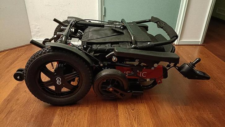 elektrische rolstoel opvouwbare en afstandsbediening te koop, Diversen, Rolstoelen, Zo goed als nieuw, Elektrische rolstoel, Inklapbaar