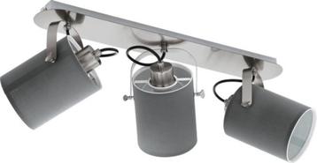 EGLO SPOT VILLABATE 3 LICHTS  VAN 59.95  VOOR  SLECHTS 19.95 beschikbaar voor biedingen