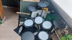 Alesis nitro max met kruk, Muziek en Instrumenten, Drumstellen en Slagwerk, Ophalen, Zo goed als nieuw, Overige merken, Elektronisch