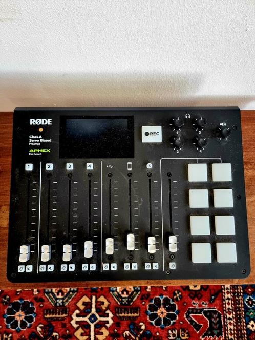 YV3035: RØDECaster Pro Podcast Production Studio, Muziek en Instrumenten, Mengpanelen, Zo goed als nieuw, Ophalen of Verzenden