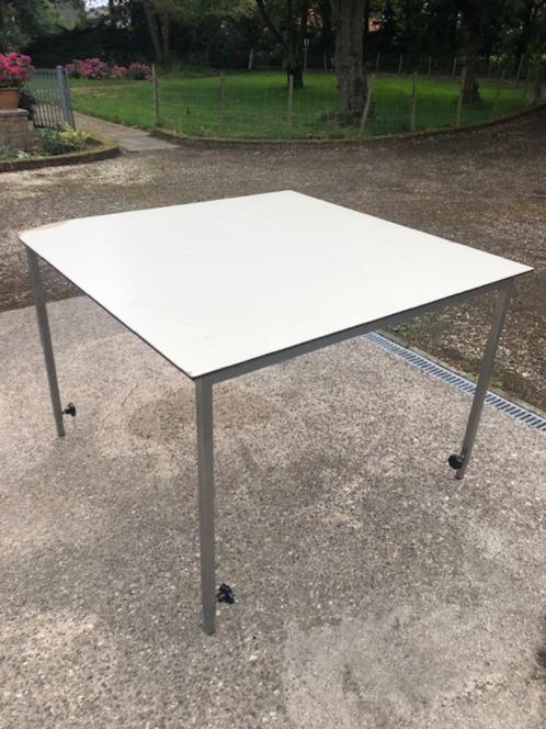 hoge werk/hobby/inpak tafel, Huis en Inrichting, Tafels | Statafels, Gebruikt, Ophalen