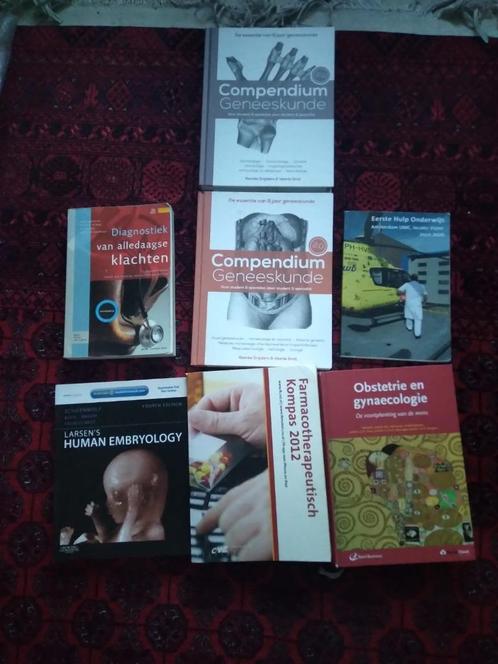 Diverse geneeskunde studieboeken, Boeken, Studieboeken en Cursussen, Zo goed als nieuw, WO, Gamma, Ophalen