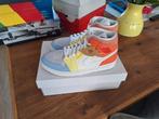 Nike Jordan 1 mid to my first coach 44,5   nieuw en ds, Ophalen of Verzenden, Nieuw, Overige kleuren