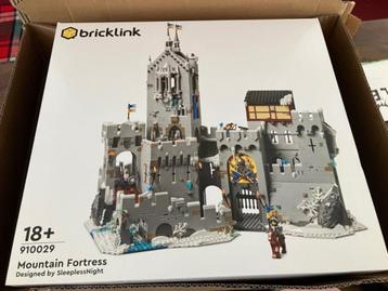 Lego Bricklink Designer Programme Mountain Fortress beschikbaar voor biedingen