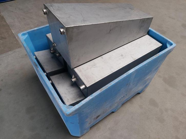 RVS 90liter vloeistoftank opraapwagen hakselaar balenpers, Tuin en Terras, Hakselaars, Nieuw, Ophalen