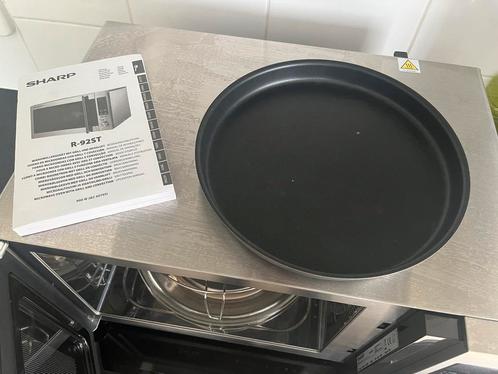 Sharp R-92ST Combimagnetron, Witgoed en Apparatuur, Magnetrons, Gebruikt, Vrijstaand, Combimagnetron, 45 tot 60 cm, Grill, Draaiplateau