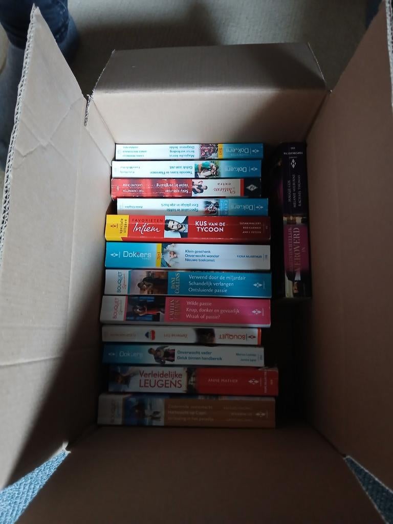 Bouquetreeks,  intiem ed, Ophalen of Verzenden, Zo goed als nieuw