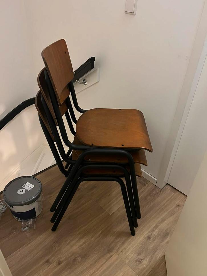 3x schoolstoelen Oscar (Leen Bakker), Huis en Inrichting, Stoelen, Zo goed als nieuw, Drie, Hout, Metaal, Bruin, Ophalen