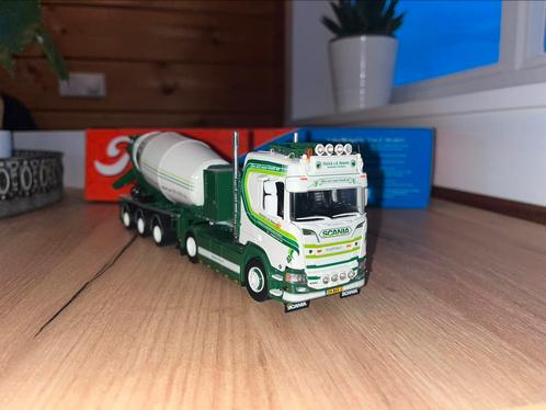 Tekno Patrick vd hoeven, Hobby en Vrije tijd, Modelauto's | 1:50, Zo goed als nieuw, Bus of Vrachtwagen, Tekno, Ophalen of Verzenden