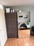 Nette kledingkast met schuifdeuren waarvan één spiegelwand, Ophalen, 50 tot 100 cm, Zo goed als nieuw, 150 tot 200 cm