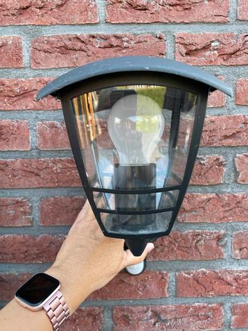 Buitenlamp (met sensor) beschikbaar voor biedingen