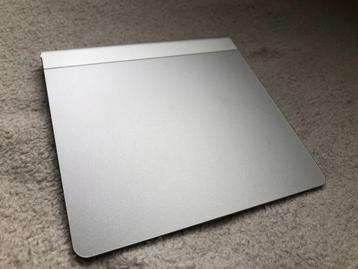 Apple Magic Trackpad (A1339) in prima staat beschikbaar voor biedingen
