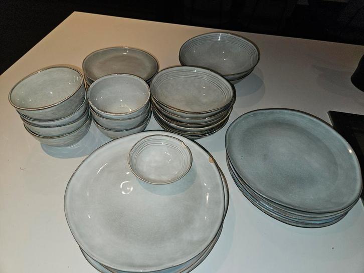 Casa Servies compleet lichtgrijs - Gebruikt met Craquelé, Huis en Inrichting, Keuken | Servies, Gebruikt, Compleet servies, Overige stijlen