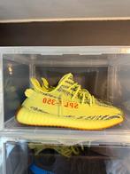 Yeezy boost 350 V2 Frozen Yellow maat 44, Kleding | Heren, Schoenen, Overige kleuren, Nieuw, Ophalen of Verzenden, Sneakers of Gympen