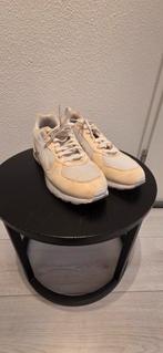 Puma Beige/Wit Sneakers, Ophalen of Verzenden, Zo goed als nieuw, Wit