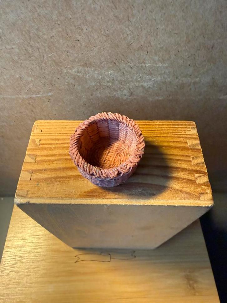 Mand - hxb 2.1x3.5cm - resin, Verzamelen, Poppenhuizen en Toebehoren, Zo goed als nieuw, Poppenhuis, Ophalen of Verzenden