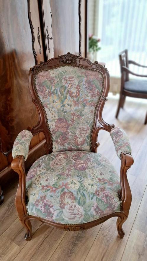 Antieke fauteuil, Antiek en Kunst, Antiek | Meubels | Stoelen en Banken, Ophalen