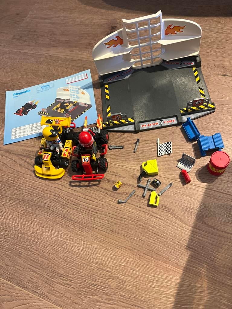 Playmobil StarterSet Karting garage - 6869, Ophalen of Verzenden, Zo goed als nieuw, Complete set