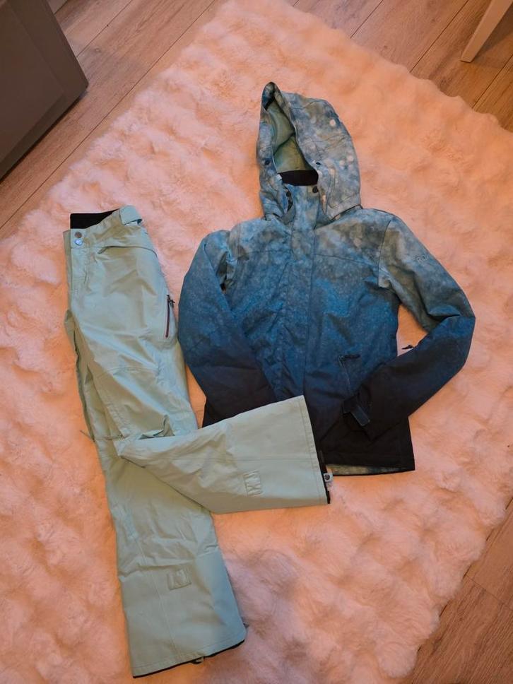 Roxy Ski Set - Dames maat XS, Kleding | Dames, Wintersportkleding, Zo goed als nieuw, Overige typen, Maat 34 (XS) of kleiner, Ophalen of Verzenden