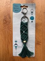 Sleutelhanger / hanger groen / gebreid / gehaakt / macramé, Ophalen of Verzenden, Nieuw, Overige typen