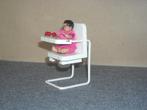 Kinderstoel met Lundby baby popje, Verzamelen, Poppenhuizen en Toebehoren, Ophalen of Verzenden, Gebruikt, Poppenhuis