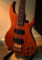 Aria Pro II basgitaar, Ophalen, Zo goed als nieuw, Elektrisch