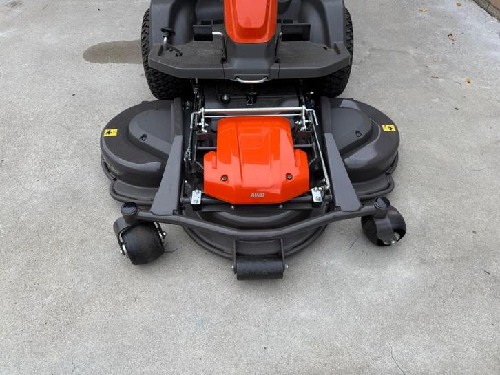 Husqvarna maaidek 122cm 2023 (400 serie) Ruilen bespreekbaar, Tuin en Terras, Zitmaaiers, Zo goed als nieuw, 120 cm of meer, Mulchfunctie