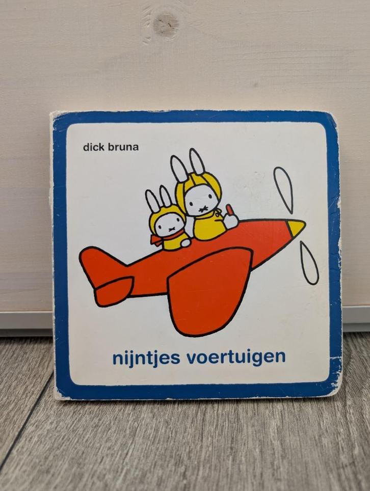 Nijntjes voertuigen - Dick Bruna, Boeken, Kinderboeken | Baby's en Peuters, Gelezen, 2 tot 3 jaar, Ophalen of Verzenden