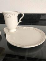 Riverdale  mok met grote schotel voor gebak 2 stuks, Huis en Inrichting, Keramiek, Ophalen of Verzenden, Zo goed als nieuw, Overige stijlen