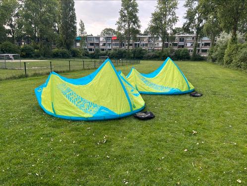 Goede staat Airush Lithium 2019 12m, 9m, bar, board, trapeze, Watersport en Boten, Kitesurfen, Gebruikt, Kitesurf-set, 12 m², Twintip