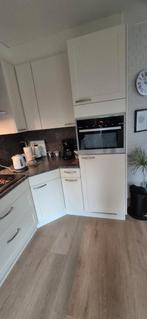 Nette hoekkeuken - Crème, Huis en Inrichting, Keuken | Complete keukens, Ophalen, Gebruikt, Overige materialen, Hoekkeuken