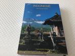 Boek v.Indonesië prachtig land om te reizen TOP, Ophalen of Verzenden, Zo goed als nieuw, Reisgids of -boek