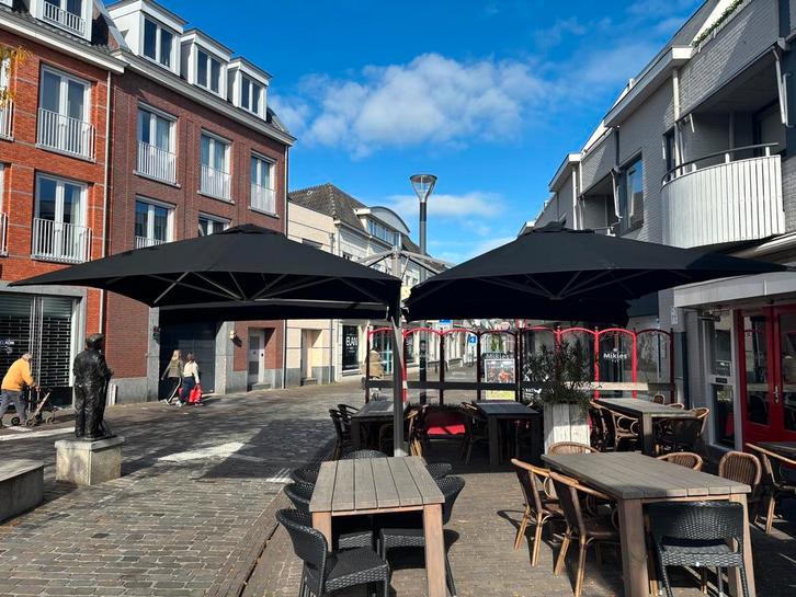 Solero horeca parasol 4 delen 3x3m, Tuin en Terras, Parasols, Gebruikt, Zweefparasol, 3 tot 4 meter, Ophalen