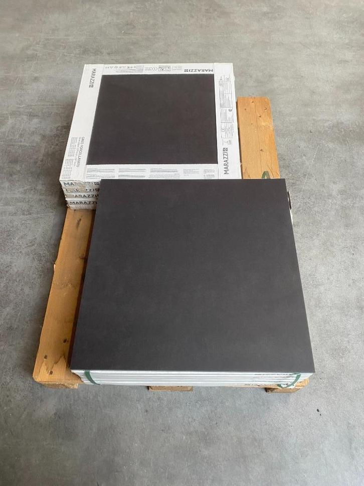 Tegel betonlook zwart Nero 60 x 60 cm restpartij tegel, Doe-het-zelf en Verbouw, Tegels, Nieuw, Vloertegels, Keramiek, 60 cm of meer