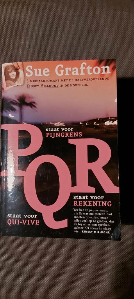 PQR - Sue Grafton Thriller, Boeken, Thrillers, Zo goed als nieuw, Ophalen of Verzenden