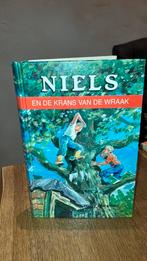 KR-7 Harry Marsman Niels serie Niels en de krans vd wraak, Boeken, Ophalen of Verzenden, Gelezen