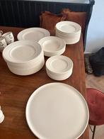 Edme Plain Wedgwood Borden en Schalen, Huis en Inrichting, Ophalen of Verzenden, Zo goed als nieuw, Bord(en), Wedgwood