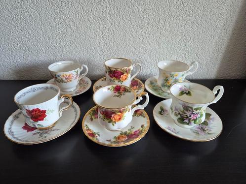 6 Engelse brocante kop en schotels, Antiek en Kunst, Antiek | Servies los, Ophalen of Verzenden