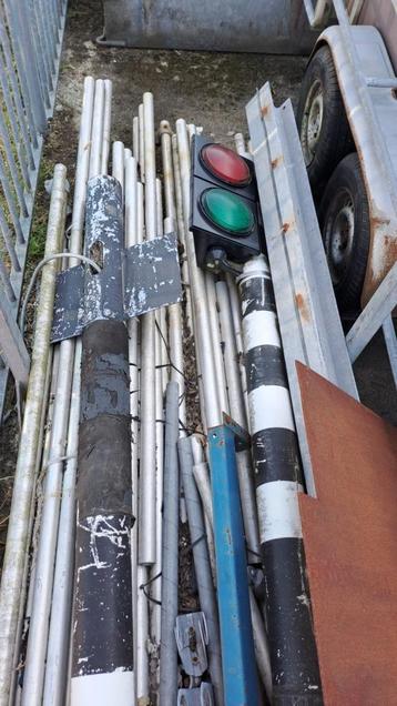 Verkeerslichten stoplichten rood groen beschikbaar voor biedingen