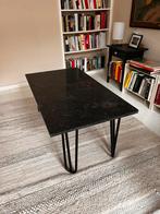 Zwart marmeren salontafel met stalen poten, Ophalen, 100 tot 150 cm, 50 tot 100 cm, Zo goed als nieuw