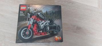 Lego technic 42132 Motorfiets beschikbaar voor biedingen