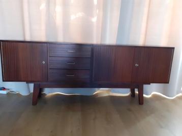  vintage dressoir beschikbaar voor biedingen