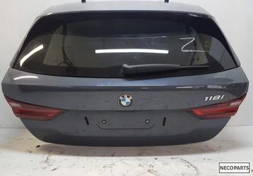 BMW 1 SERIE F40 F41 ACHTERKLEP ACHTERDEUR ACHTERLICHTEN  beschikbaar voor biedingen