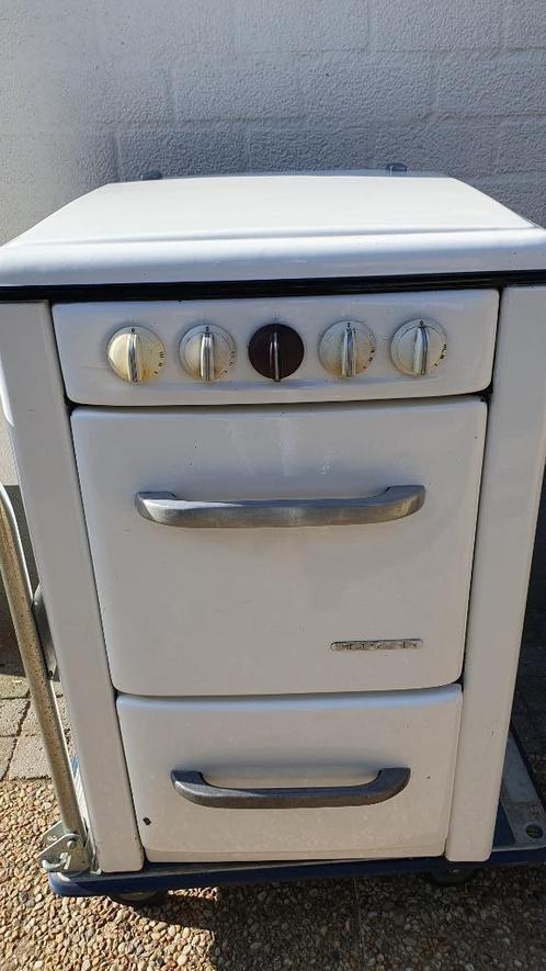 Homann gasfornuis met oven, wit, VINTAGE, jaren 50, Antiek en Kunst, Kunst | Designobjecten, Ophalen