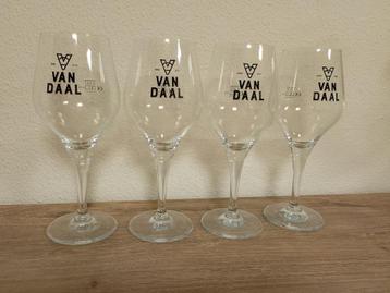 van daal  beschikbaar voor biedingen