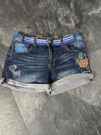 Leuke dames jeans bermuda / korte broek Desigual 28 / M, Blauw, Ophalen of Verzenden, Zo goed als nieuw, W30 - W32 (confectie 38/40)