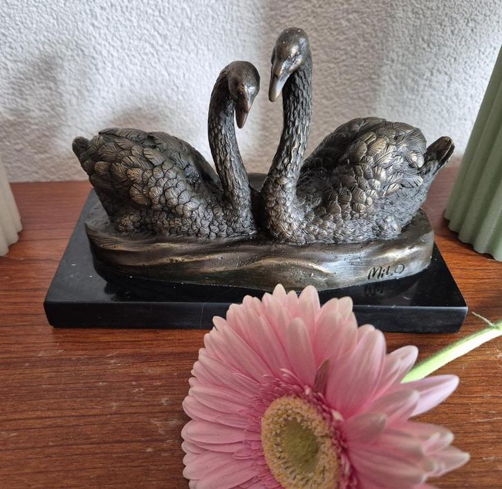 Bronzen beeld Zwanen – Milo zwanenpaar liefde trouw, Antiek en Kunst, Antiek | Koper en Brons, Brons, Ophalen