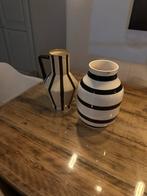 Return to senderx zusss 30 cm hoog , kathler vaas 31 cm hoog, Wit, Aardewerk of Porselein, Ophalen of Verzenden, Zo goed als nieuw