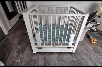 Mooie Wieg - Zo goed als nieuw! beschikbaar voor biedingen